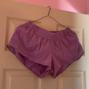Lululemon Hotty Hot Shorts - Size 8 - 2.5in - Purple